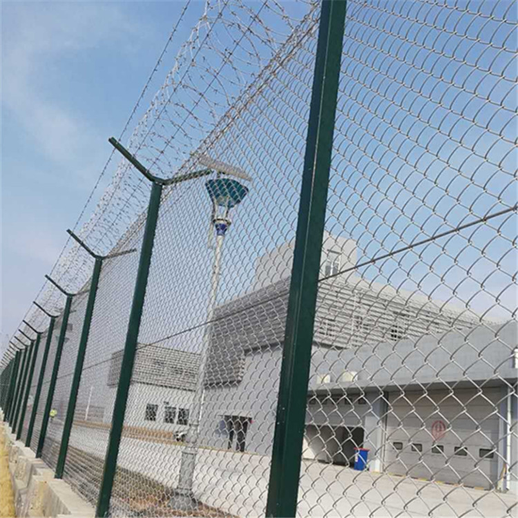 鋁包鋼機場圍界案例展示圖片3