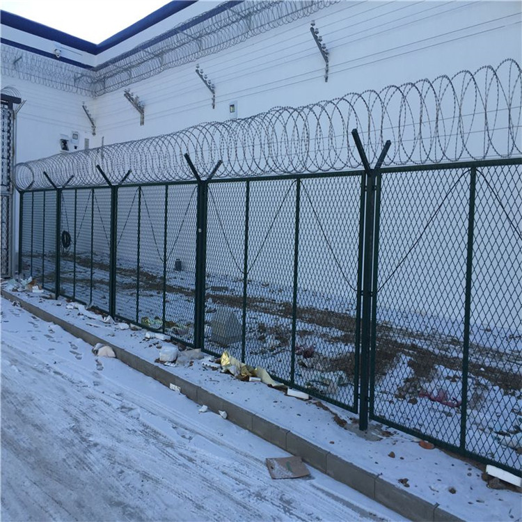 監獄刀刺隔離網案例展示圖片2